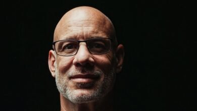 online erotic profile presence